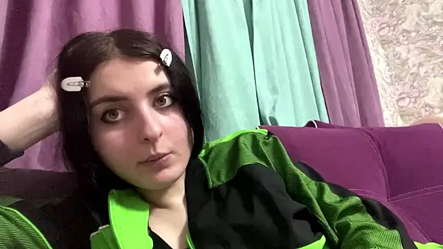 RochelleTrossbach live cam on StripChat