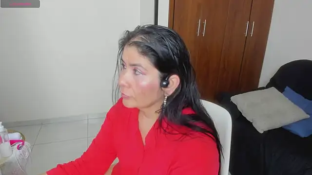 kiraGeiner webcam