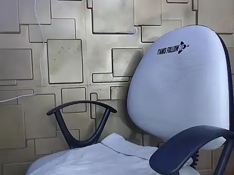 omar202612 live cam on StripChat