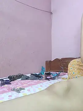 IndianRima live cam on StripChat