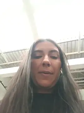 ViolettaWalton1 live cam on StripChat