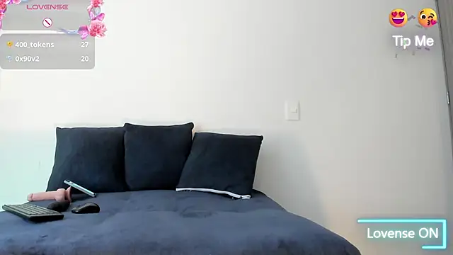 ariadna_grad live cam on StripChat