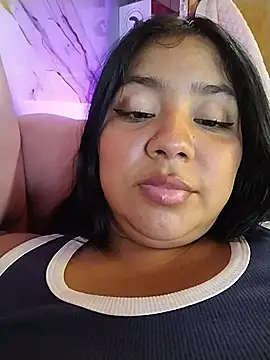 Amber_Herrera live cam on StripChat