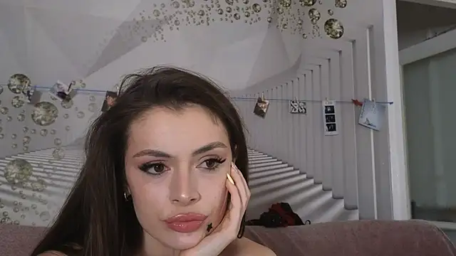 EvoletteLouLou webcam