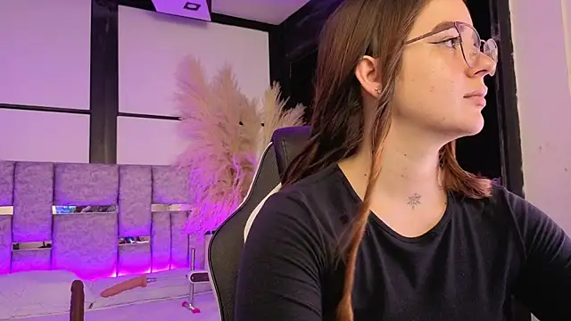 AlliceLover webcam