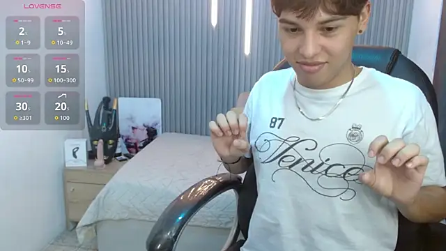 StiwenTwink webcam