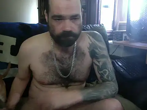 KinkyTOMan live cam on StripChat