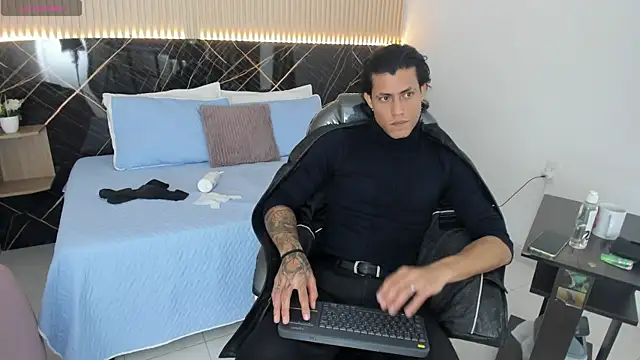 Damian_romanoff_ webcam