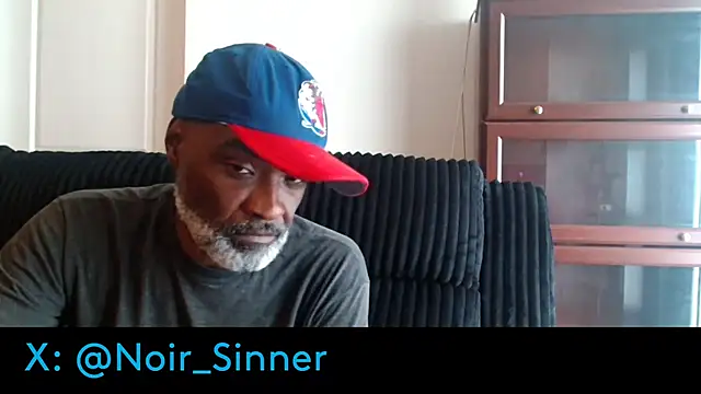 sinnernoir live cam on StripChat