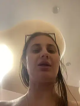 Flossy_Vettie live cam on StripChat