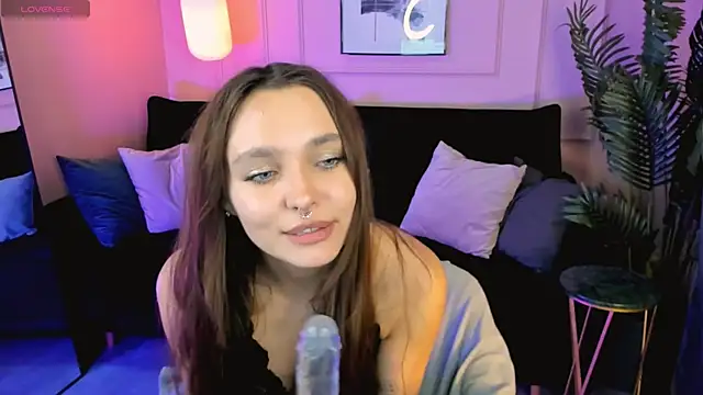 ChloeSunny webcam
