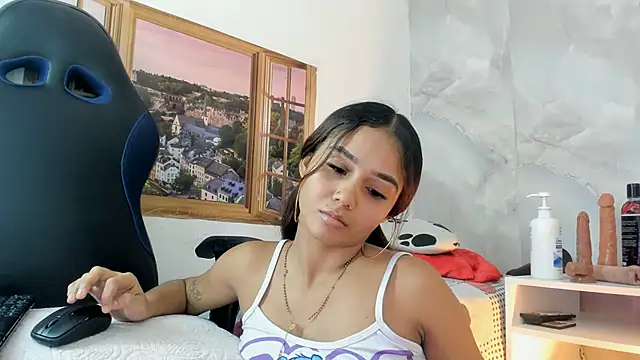 MarianaManzur webcam