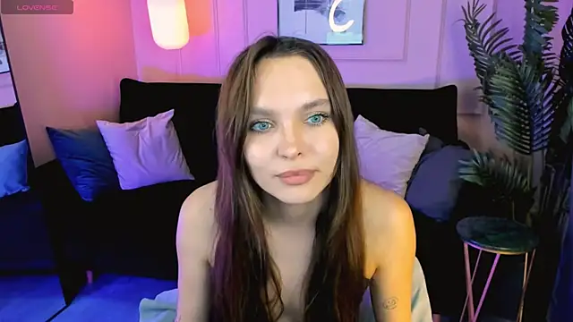 ChloeSunny webcam