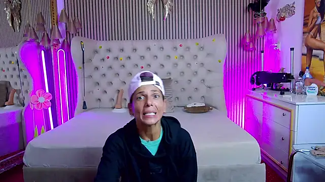 playfulshow's live room