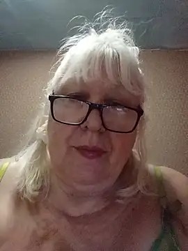 Alexia64231 live cam on StripChat