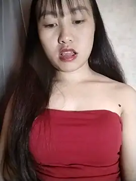 Cherry-squirtt live cam on StripChat