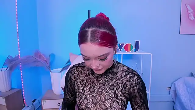 Camila_Rivers live cam on StripChat