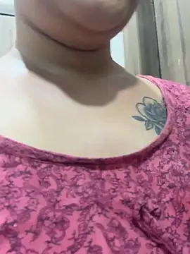 live on webcam HotNeha08