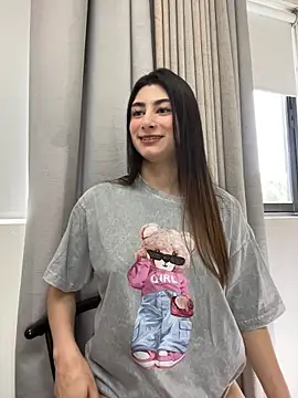 evelyn_hills - Evelyn_hills's free webcam - UK Sex Cams