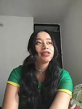 L0lita_Emi12 live cam on StripChat