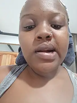 queennapal live cam on StripChat