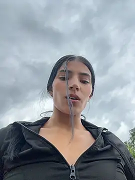 Ema_Rose_ webcam
