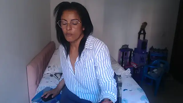 kateleyagrey Live Web Cam Show