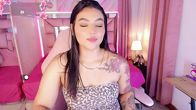 marilyn_rouge_ - Marilyn_Rouge_'s free webcam - UK Sex Cams