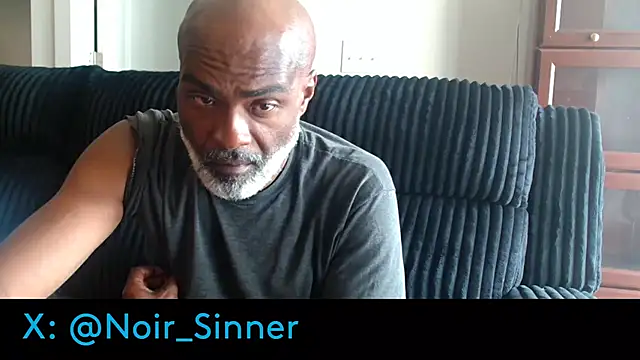 sinnernoir live cam on StripChat