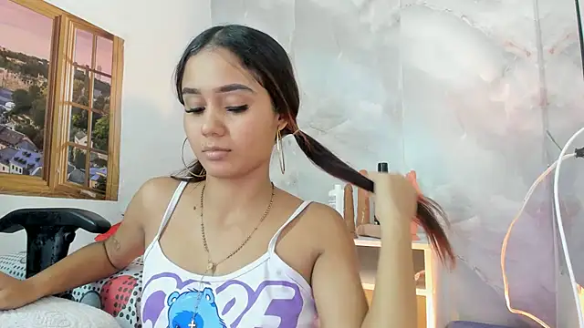 MarianaManzur webcam