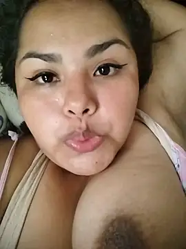 MiaBloom0 webcam