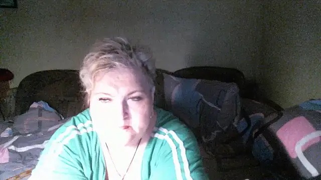 Lana555 live cam on StripChat
