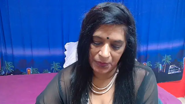 INDIANFUSION live cam on StripChat