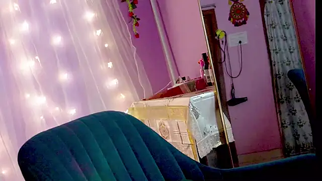 sexyhoney27 live webcam show