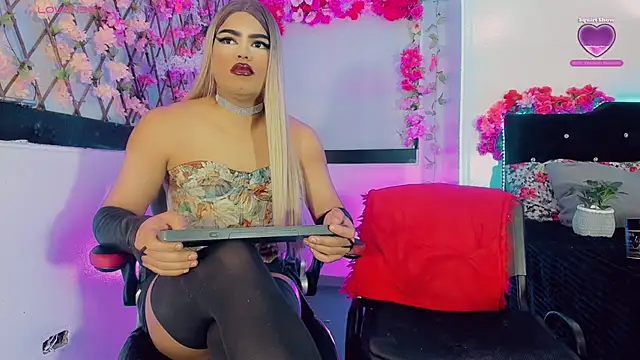 Thiara_veky_'s room