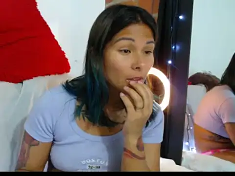 Sofynix live cam on StripChat