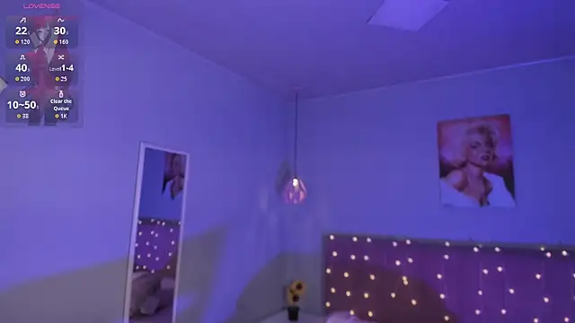 ela_petit live webcam show