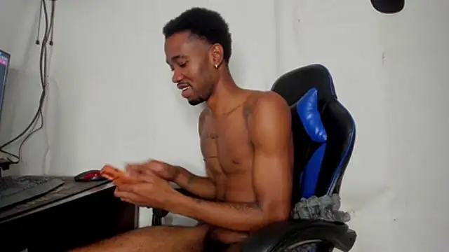 Kofi_exotic_2 webcam