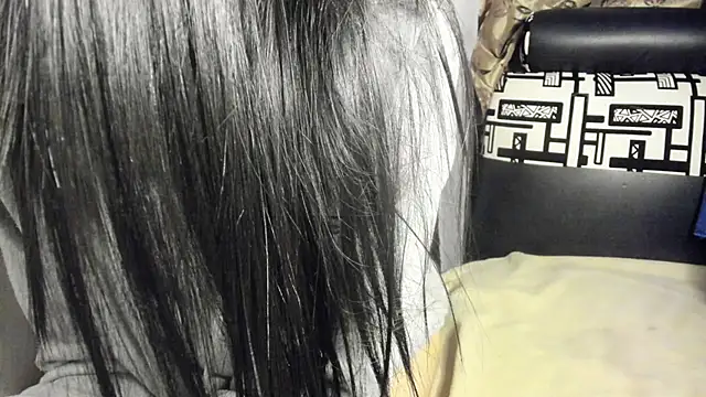Nathaly_love96 live cam on StripChat