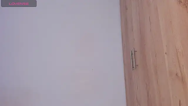Eva_paradisee live cam on StripChat