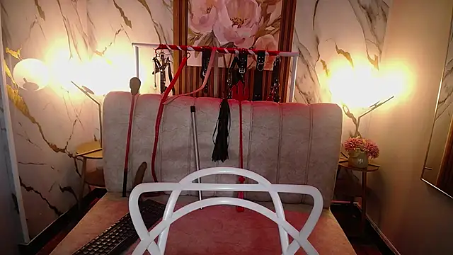 Naty_slavedoll