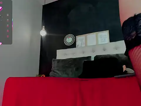 Raven_Misty live cam on StripChat