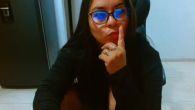 ixchel_anaid (F milf) - Naked
