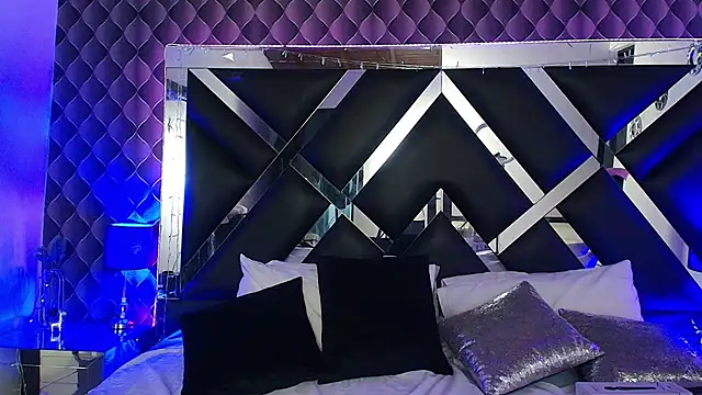 victoriaa_lee_ live cam on StripChat