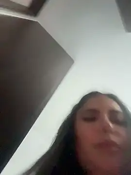 Sukhakunis1's cam show statistics and live stream