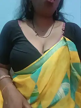 Sexyradha_