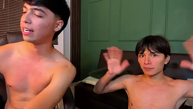 Hot_GuysW webcam