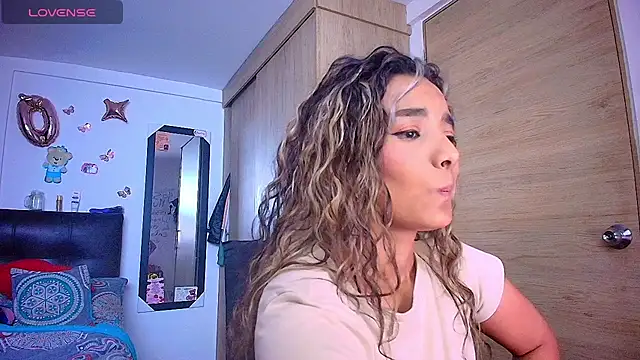 megan_collins96 webcam
