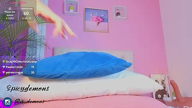 SpicyDemons webcam