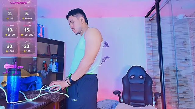 jeisonstark live cam on StripChat